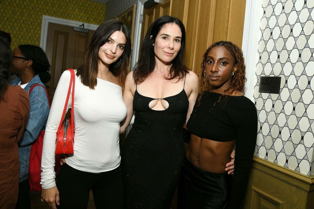 Emily Ratajkowski împlinește 34 de ani. Parcursul carierei între modă și relații celebre care au atras atenția publicul. FOTO - Imaginea 8