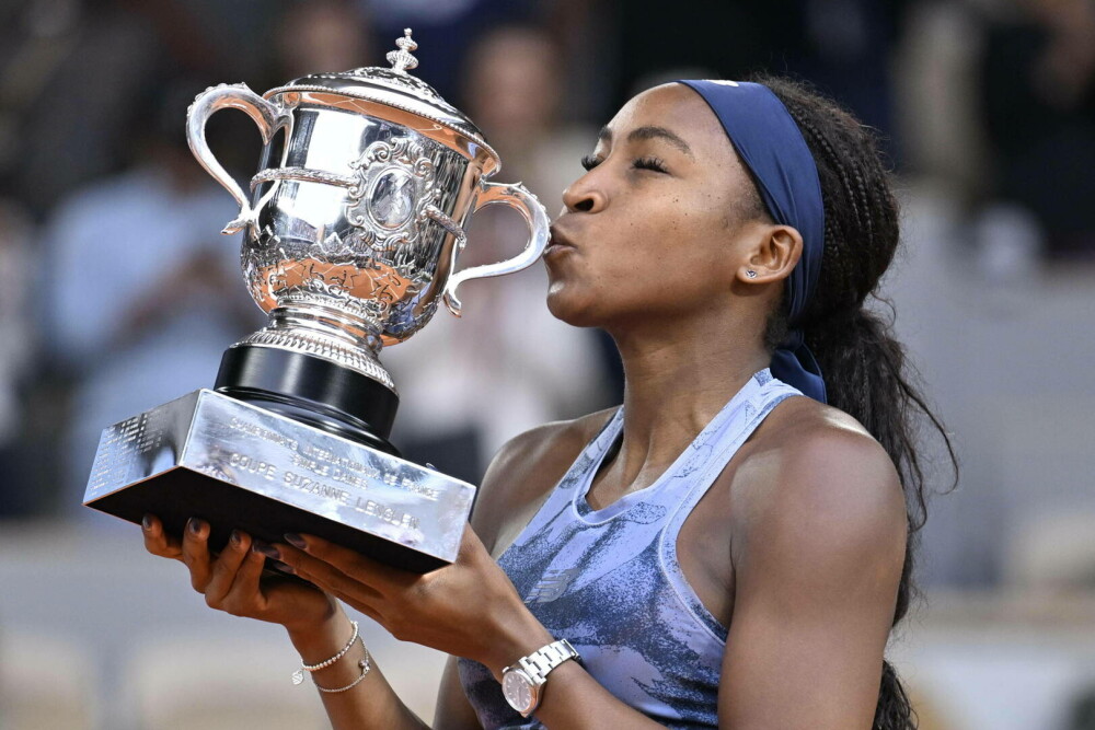 Coco Gauff a învins-o pe Aryna Sabalenka și este noua campioană de la Roland Garros.
FOTO&VIDEO - Imaginea 11