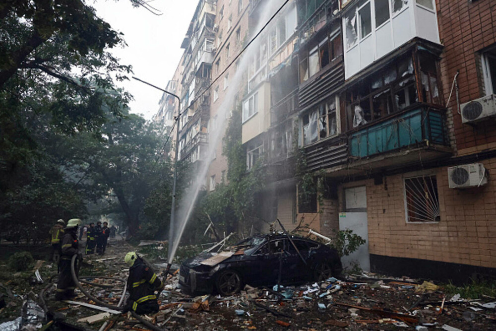 „O nouă crimă brutală”. Patru morți şi cel puţin 60 de răniți în doar 24 de ore în atacuri ruseşti asupra oraşului Harkov - Imaginea 19