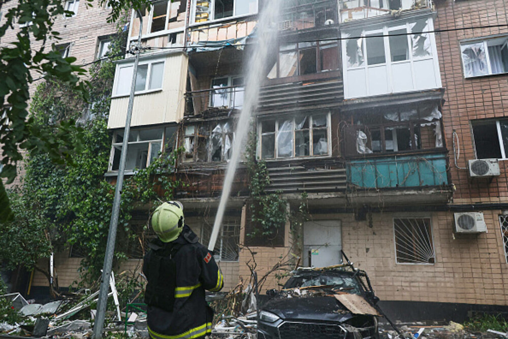 „O nouă crimă brutală”. Patru morți şi cel puţin 60 de răniți în doar 24 de ore în atacuri ruseşti asupra oraşului Harkov - Imaginea 23