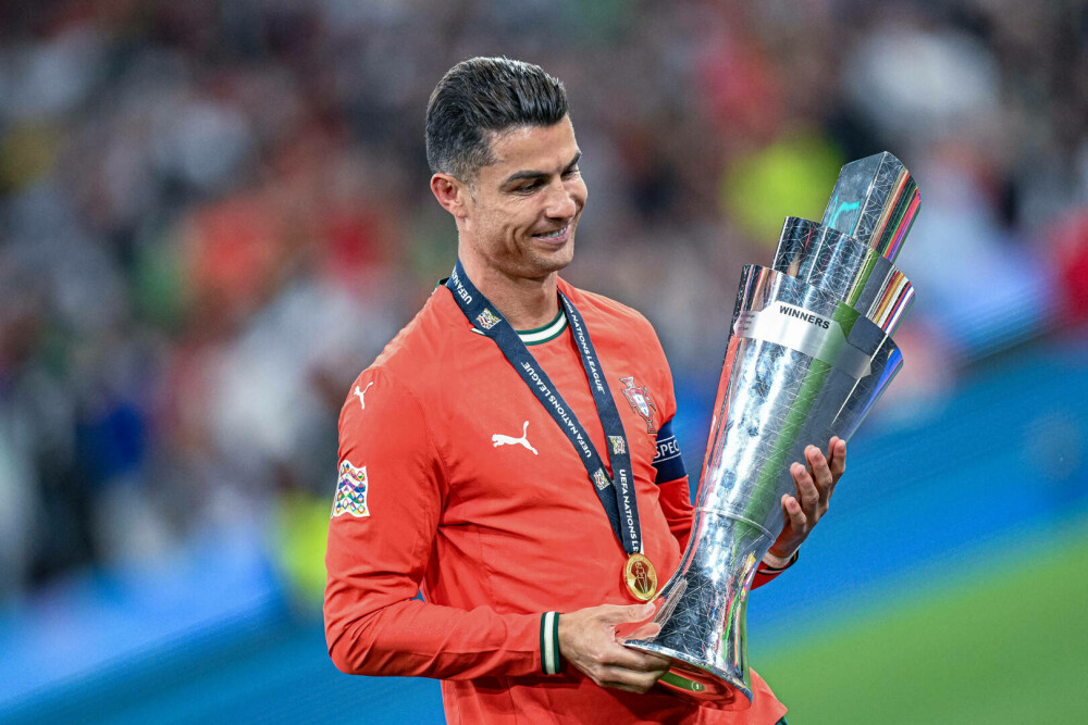 Portugalia a câştigat Liga Naţiunilor învingând Spania la lovituri de departajare. Cristiano Ronaldo a ridicat trofeul. FOTO - Imaginea 11