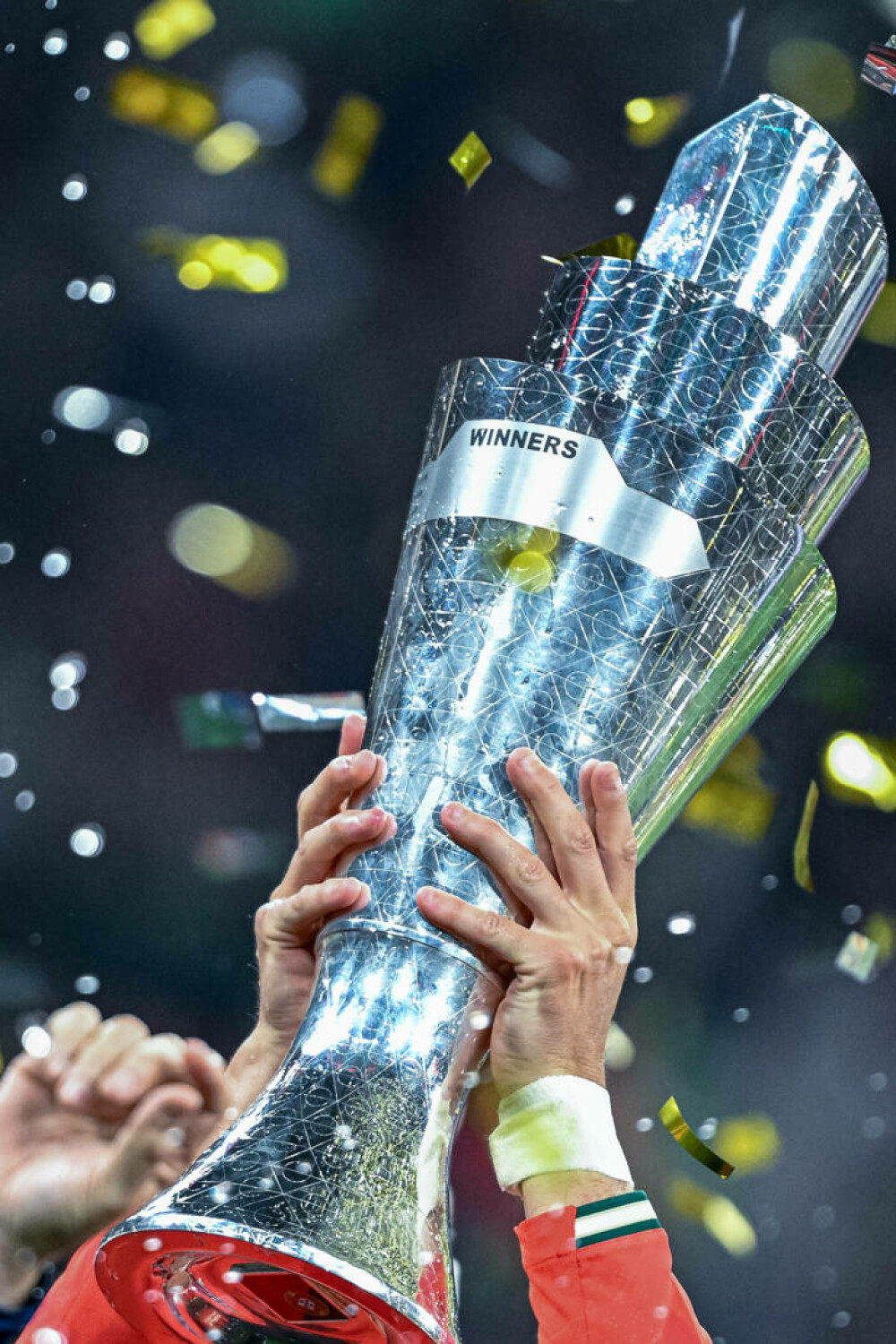 Portugalia a câştigat Liga Naţiunilor învingând Spania la lovituri de departajare. Cristiano Ronaldo a ridicat trofeul. FOTO - Imaginea 18