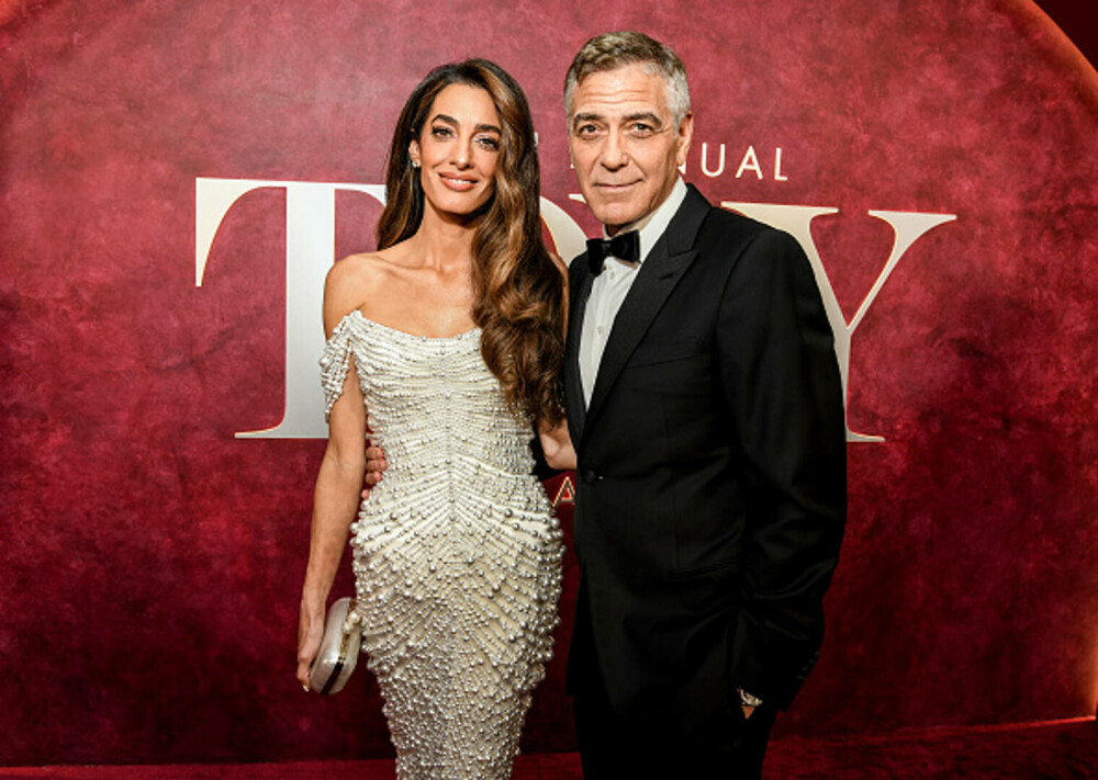 George Clooney și soția sa, apariție plină de eleganță pe covorul roșu. Gestul romantic pe care l-au făcut în fața camerelor - Imaginea 2