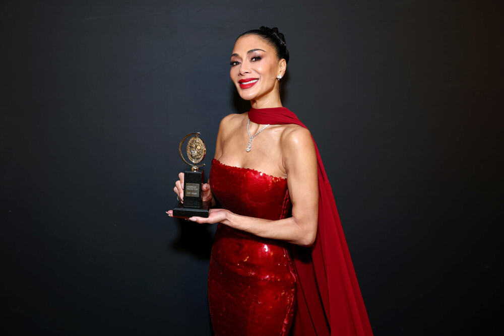 Nicole Scherzinger, apariție spectaculoasă la premiile Tony 2025. Ținuta cu care a cucerit publicul. FOTO - Imaginea 2