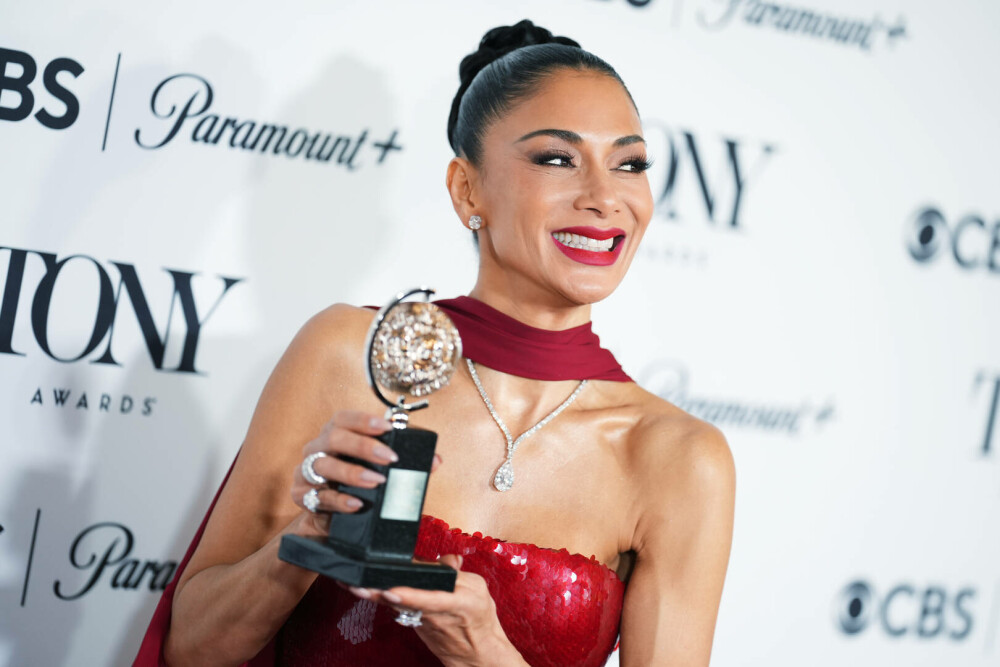 Nicole Scherzinger, apariție spectaculoasă la premiile Tony 2025. Ținuta cu care a cucerit publicul. FOTO - Imaginea 6