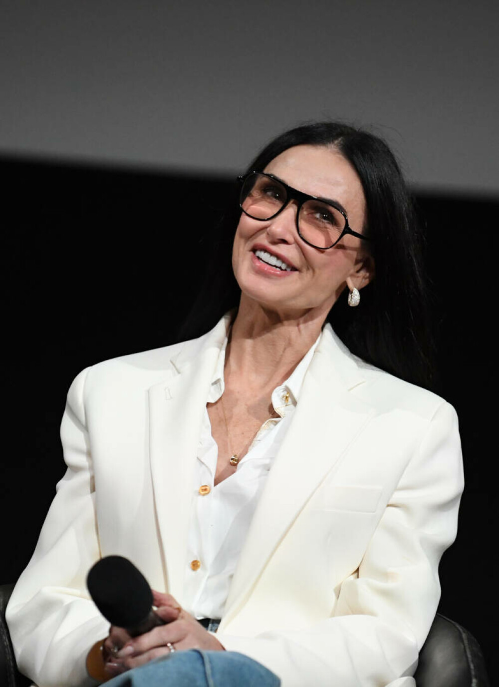 Demi Moore, apariție de senzație în cadrul unui eveniment monden. Ce ținuta a purtat actrița în vârstă de 62 de ani. FOTO - Imaginea 4