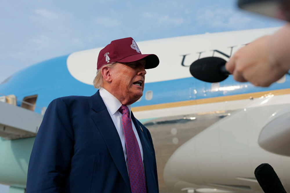Donald Trump, discurs la Fort Bragg: Protestele din Los Angeles reprezintă un risc pentru securitatea naţională. FOTO & VIDEO - Imaginea 32