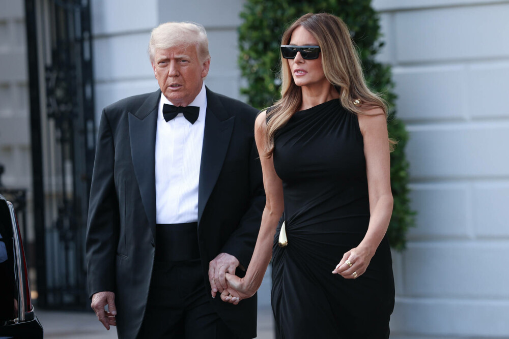 Donald și Melania Trump, huiduiți și aplaudați, în timp ce asistau la muzicalul Les Misérables. „Tot ce voiam”. FOTO&VIDEO - Imaginea 2