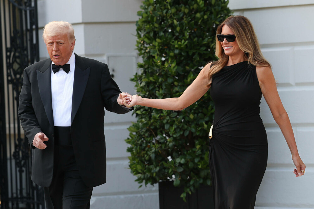 Donald și Melania Trump, huiduiți și aplaudați, în timp ce asistau la muzicalul Les Misérables. „Tot ce voiam”. FOTO&VIDEO - Imaginea 5