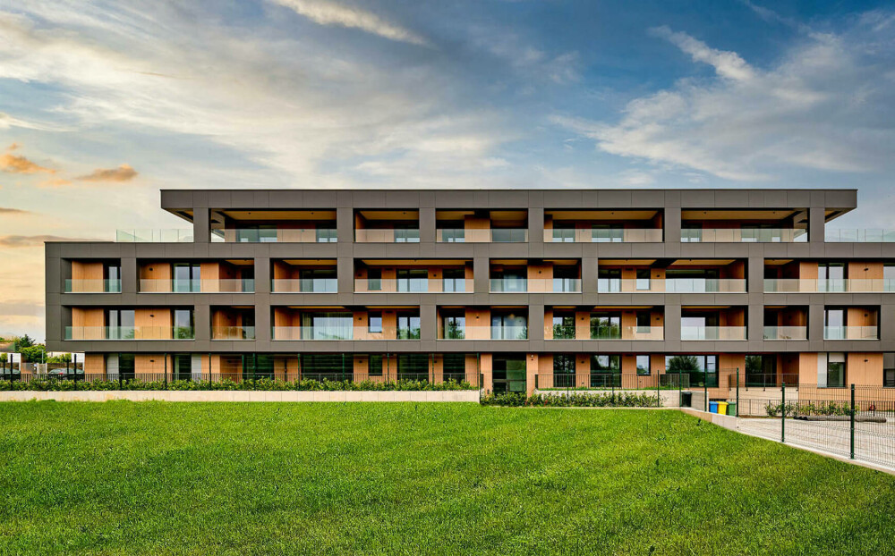 Trump a cumpărat un bloc de lux în Pipera. Un singur apartament costă și peste 600.000 de euro. Cine va locui aici | FOTO - Imaginea 17
