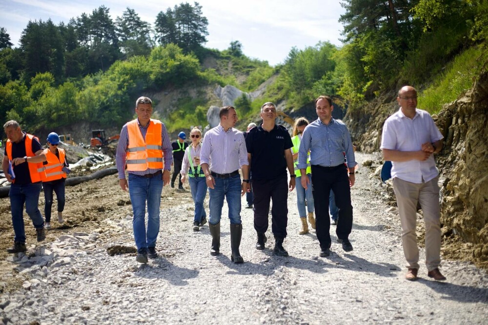 Bogdan Ivan, la Praid: Dacă constructorul nu respectă graficul de lucrări pentru 48 de ore, am cerut rezilizarea contractului - Imaginea 7