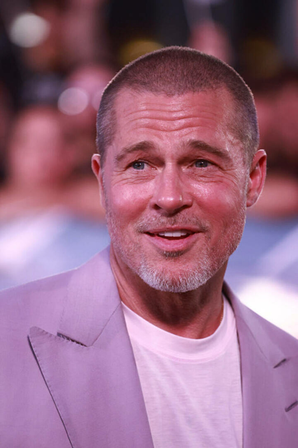 Brad Pitt, look extravagant la o cină romantică în New York, alături de iubita sa. Cum i-au surprins paparazzii. GALERIE FOTO - Imaginea 17