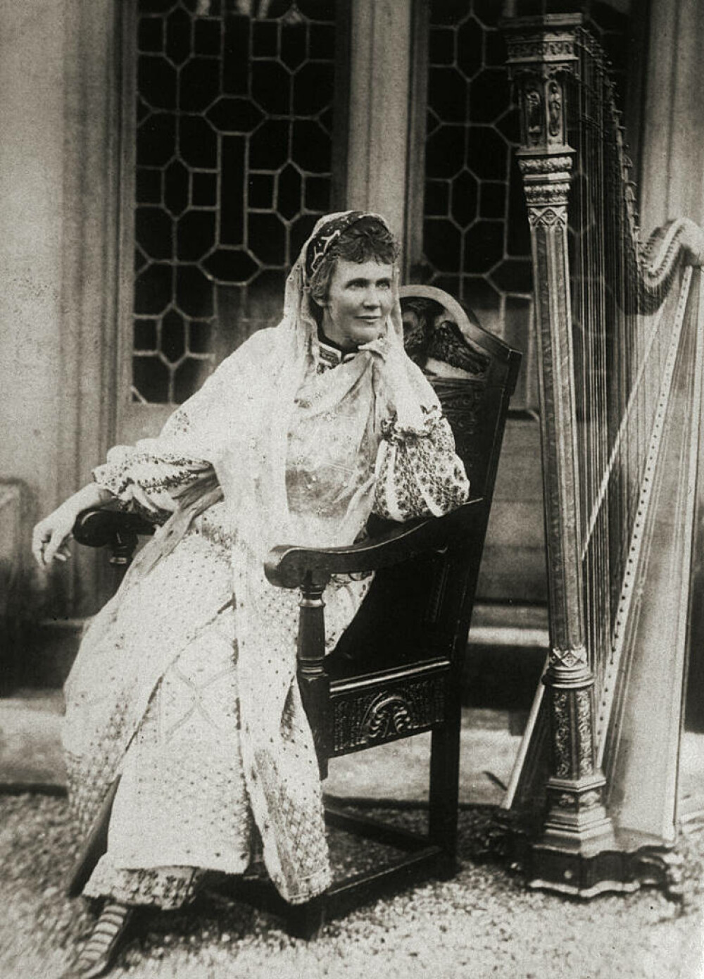 Regina Elisabeta a României: Viața, domnia și contribuțiile culturale - Imaginea 3