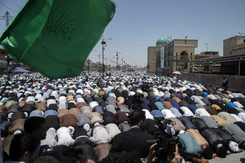 Mii de manifestanţi denunţă, la Bagdad şi Teheran, după rugăciunea de vineri, războiul între Israel şi Iran - Imaginea 2