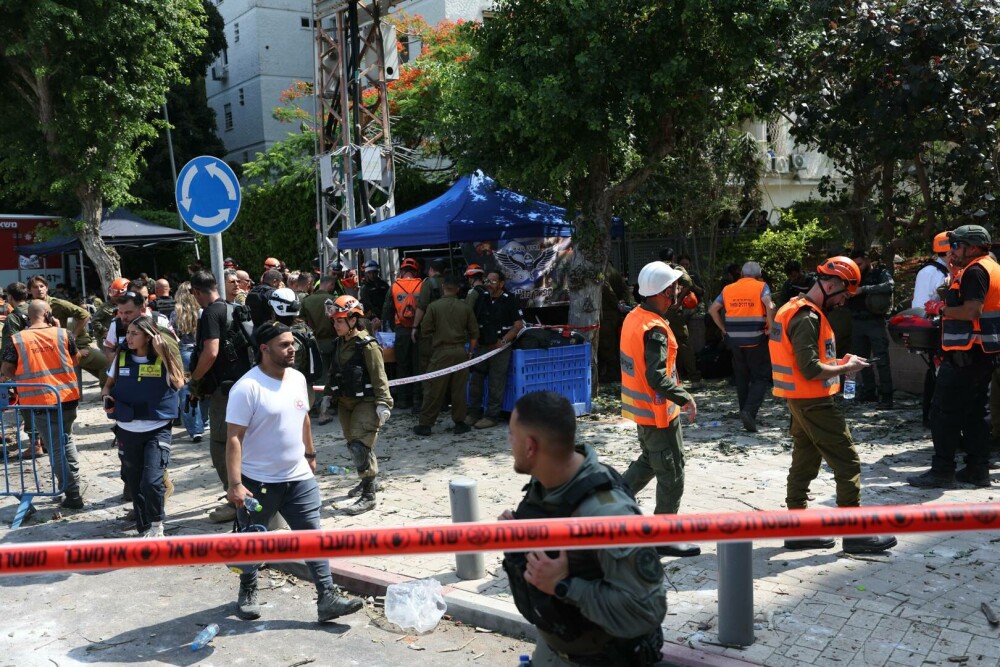 Armata israeliană anunță că Iranul a lansat primele rachete către Israel după atacurile SUA. 16 răniți raportați - Imaginea 9