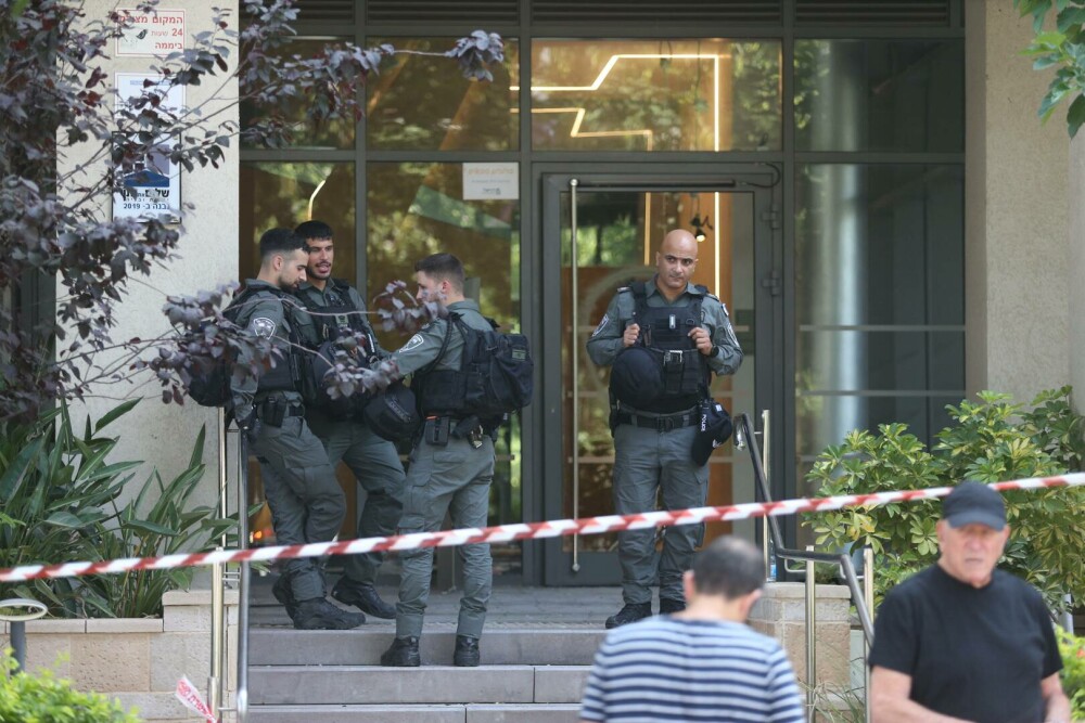 Armata israeliană anunță că Iranul a lansat primele rachete către Israel după atacurile SUA. 16 răniți raportați - Imaginea 11