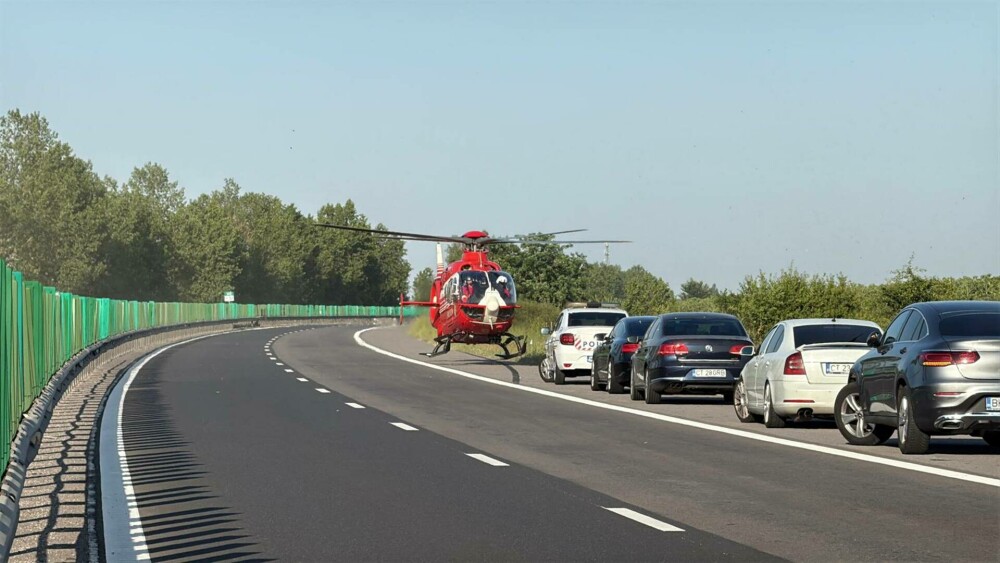 Un mort și 7 copii răniţi, după ce un autocar s-a răsturnat pe autostrada A2. A fost activat Planul Roşu de Intervenţie. FOTO - Imaginea 3