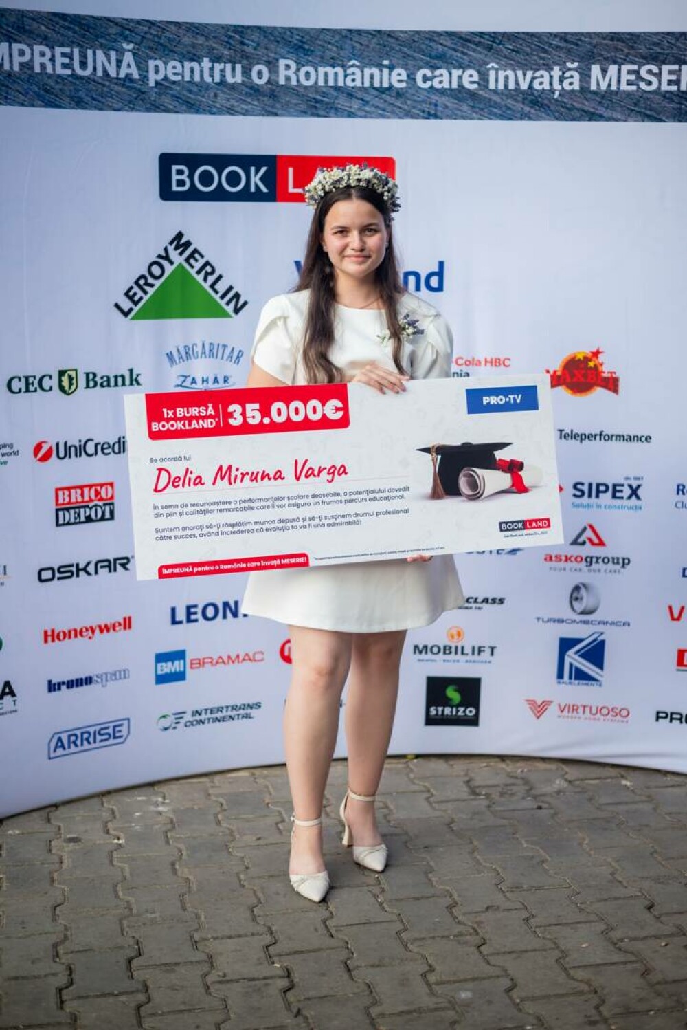 PRO TV sprijină excelența din sate izolate prin burse de 140.000 de euro oferite la Gala BookLand - Imaginea 45