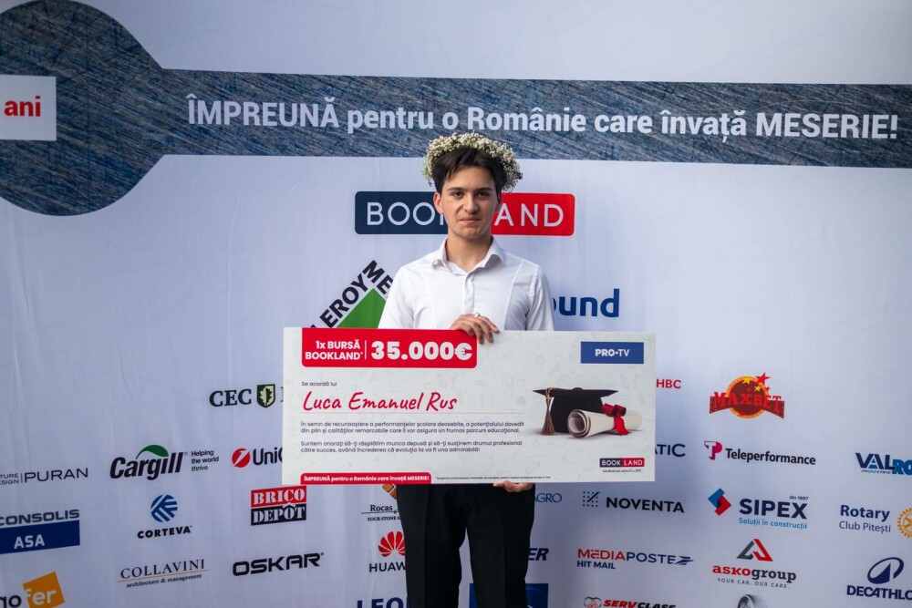 PRO TV sprijină excelența din sate izolate prin burse de 140.000 de euro oferite la Gala BookLand - Imaginea 43