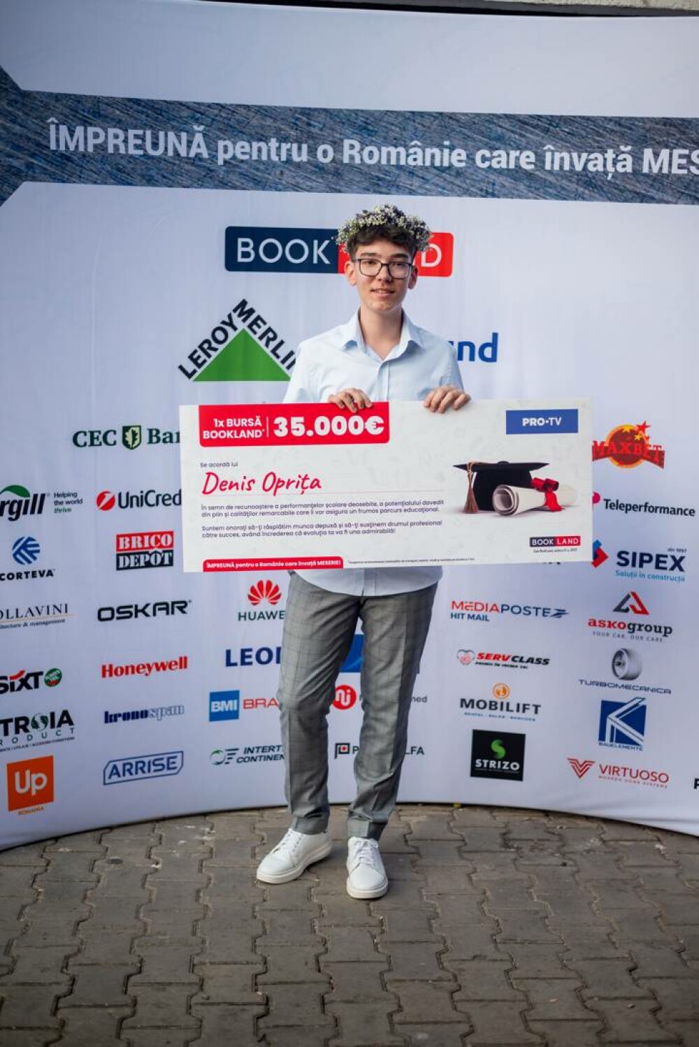 PRO TV sprijină excelența din sate izolate prin burse de 140.000 de euro oferite la Gala BookLand - Imaginea 38