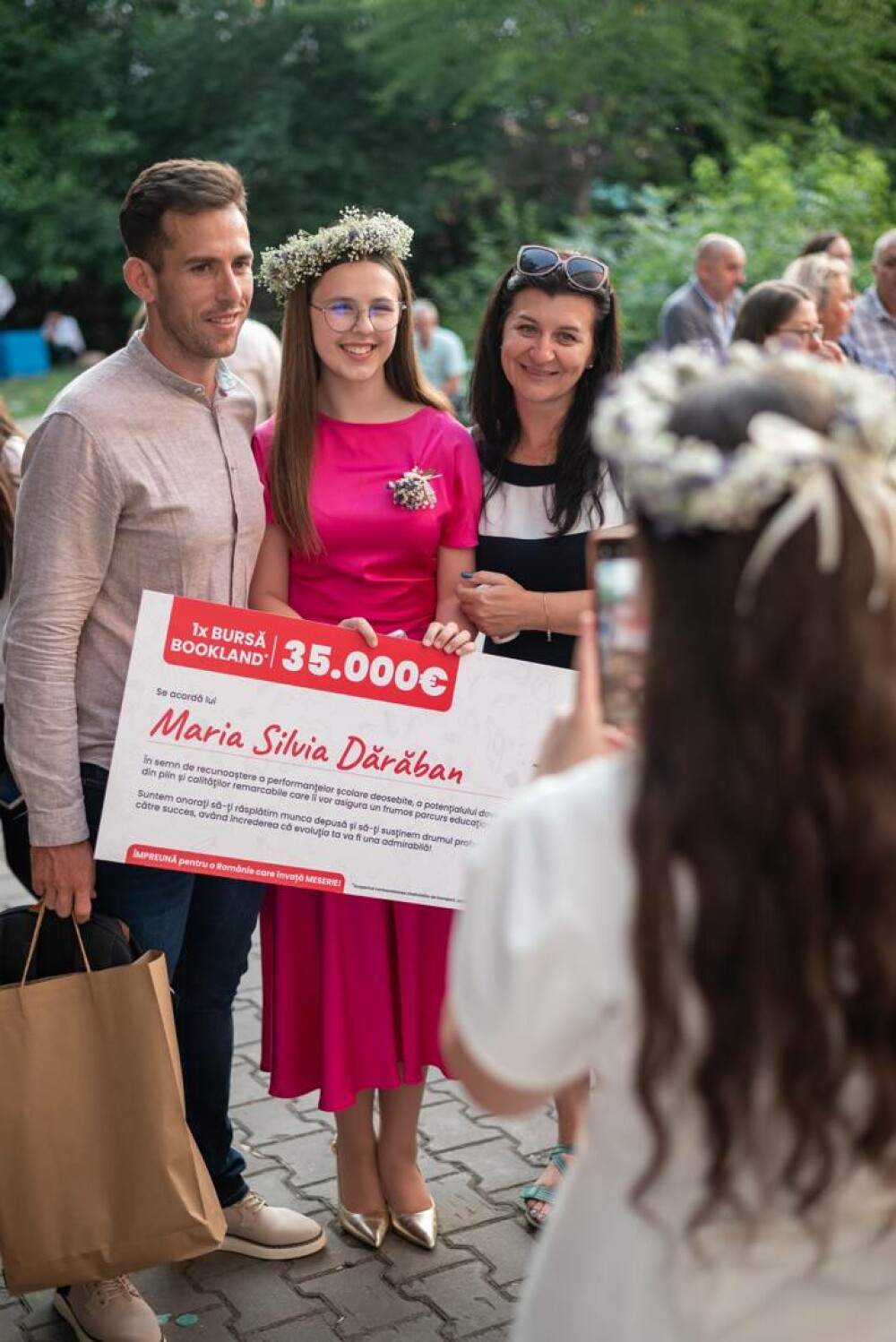 PRO TV sprijină excelența din sate izolate prin burse de 140.000 de euro oferite la Gala BookLand - Imaginea 32