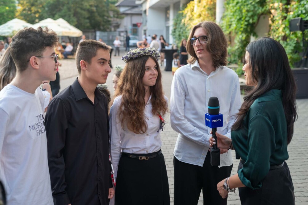 PRO TV sprijină excelența din sate izolate prin burse de 140.000 de euro oferite la Gala BookLand - Imaginea 31