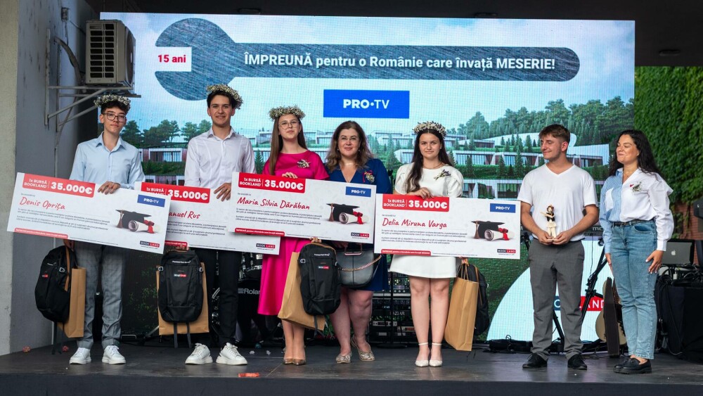 PRO TV sprijină excelența din sate izolate prin burse de 140.000 de euro oferite la Gala BookLand - Imaginea 30