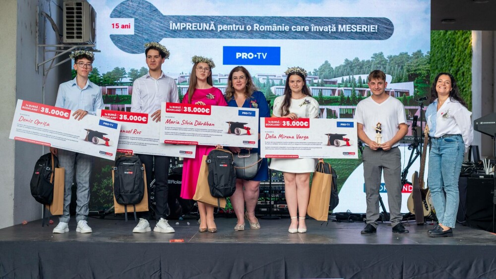 PRO TV sprijină excelența din sate izolate prin burse de 140.000 de euro oferite la Gala BookLand - Imaginea 27