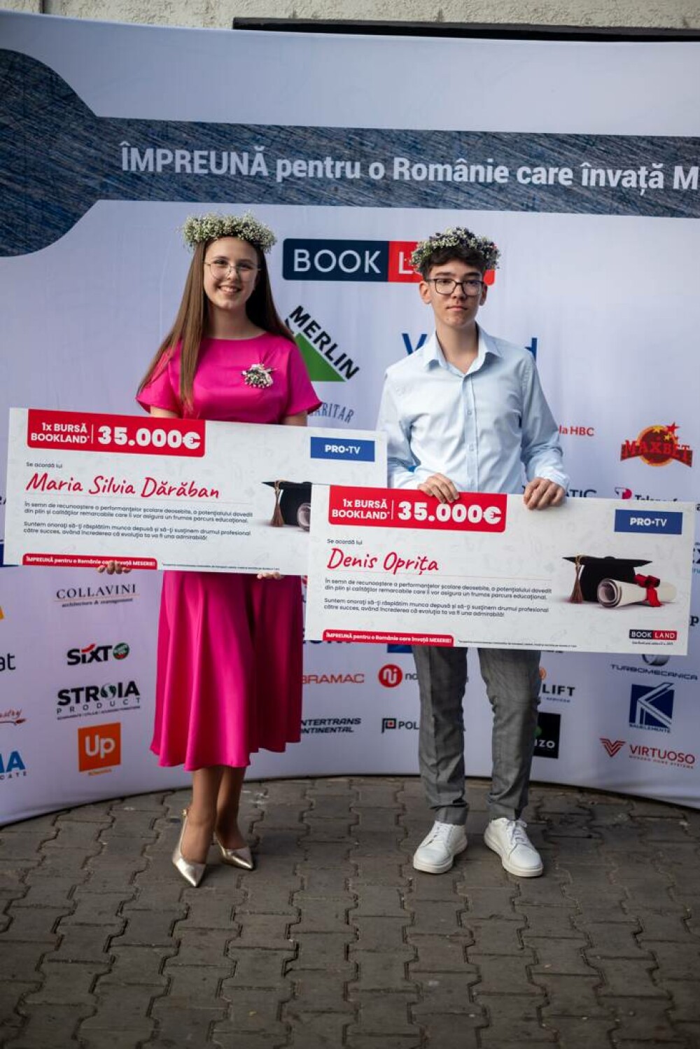 PRO TV sprijină excelența din sate izolate prin burse de 140.000 de euro oferite la Gala BookLand - Imaginea 21