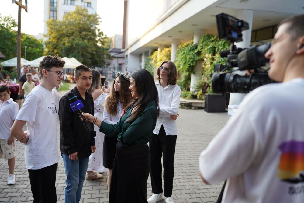 PRO TV sprijină excelența din sate izolate prin burse de 140.000 de euro oferite la Gala BookLand - Imaginea 2