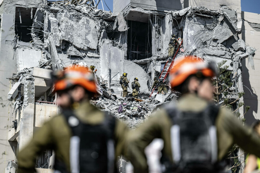 Armistițiul Israel-Iran a durat doar 3 ore. Trump dă vina pe ambele tabere, „dar e de-a dreptul nemulţumit de Israel” - Imaginea 5