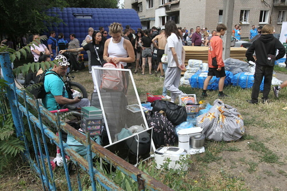 Cel puţin 17 morți şi 279 răniți într-un atac rusesc la Dnipro, care a provocat „distrugeri fără precedent”. FOTO & VIDEO - Imaginea 3