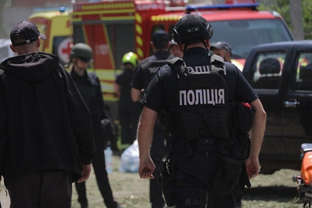 Cel puţin 17 morți şi 279 răniți într-un atac rusesc la Dnipro, care a provocat „distrugeri fără precedent”. FOTO & VIDEO - Imaginea 7