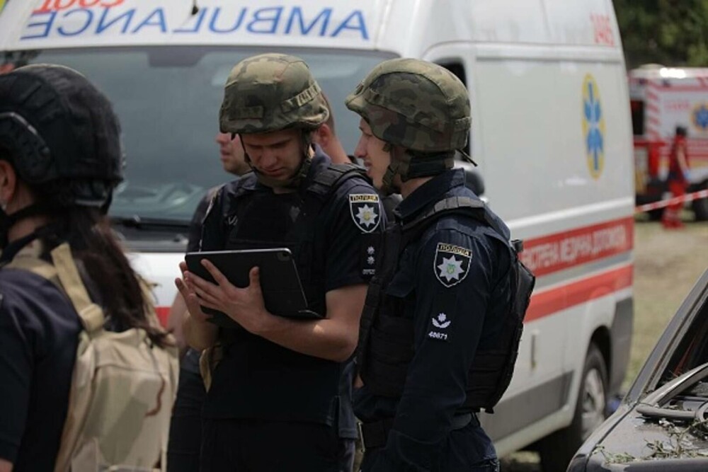 Cel puţin 17 morți şi 279 răniți într-un atac rusesc la Dnipro, care a provocat „distrugeri fără precedent”. FOTO & VIDEO - Imaginea 18