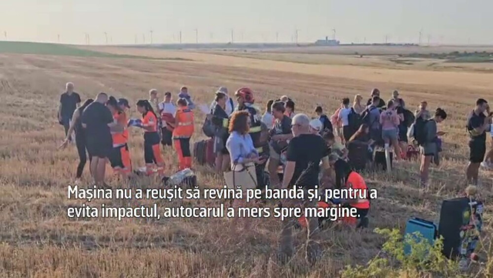 Un autocar cu 60 de ucraineni, între care și copii, s-a răsturnat în județul Constanța. Cum s-ar fi produs accidentul - Imaginea 2