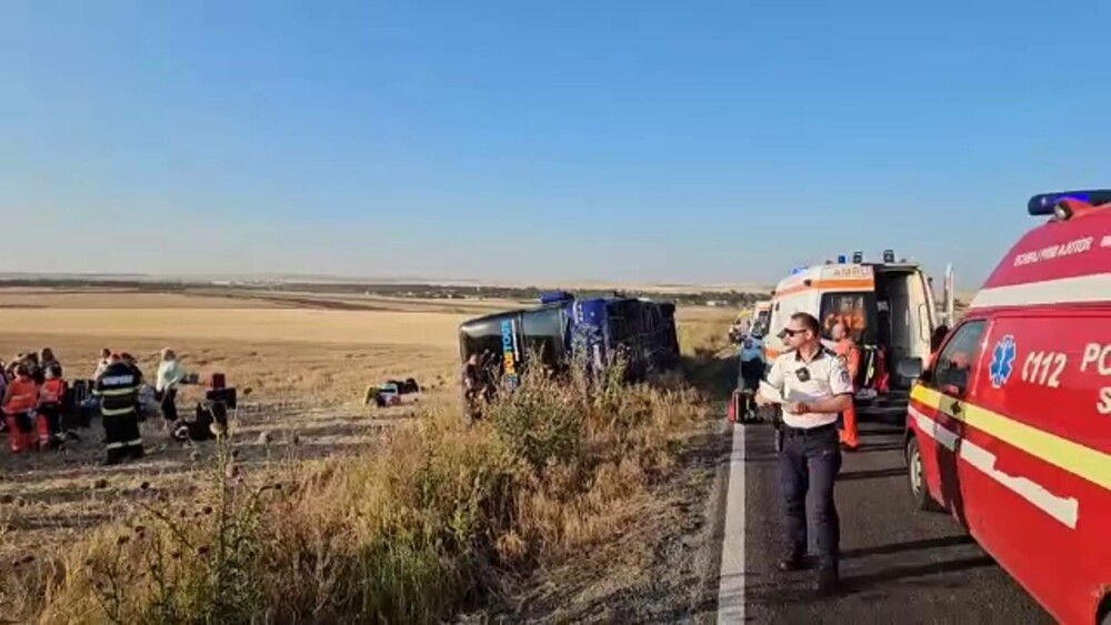 Un autocar cu 60 de ucraineni, între care și copii, s-a răsturnat în județul Constanța. Cum s-ar fi produs accidentul - Imaginea 4