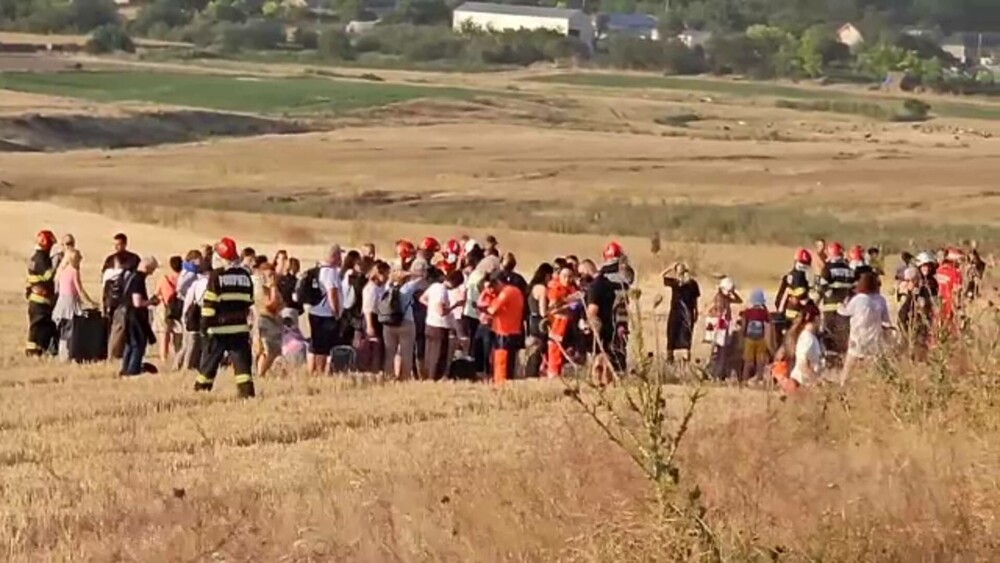 Un autocar cu 60 de ucraineni, între care și copii, s-a răsturnat în județul Constanța. Cum s-ar fi produs accidentul - Imaginea 5