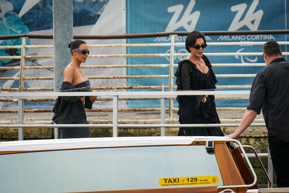 Vedetele ajung la Veneția pentru nunta lui Jeff Bezos. Cum s-a îmbrăcat Kim Kardashian. FOTO - Imaginea 15