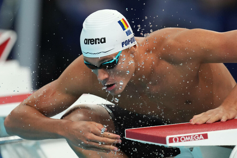 David Popovici, între cei mai buni sportivi din Balcani în 2025. Înotătorul român a fost inclus în top 10 BTA - Imaginea 21