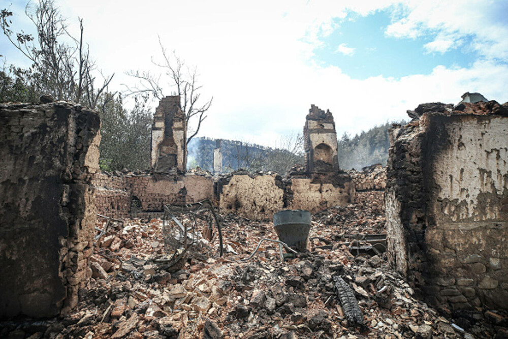 Peste 50.000 de persoane au fost evacuate în urma incendiilor de pădure din Turcia. GALERIE FOTO & VIDEO - Imaginea 1