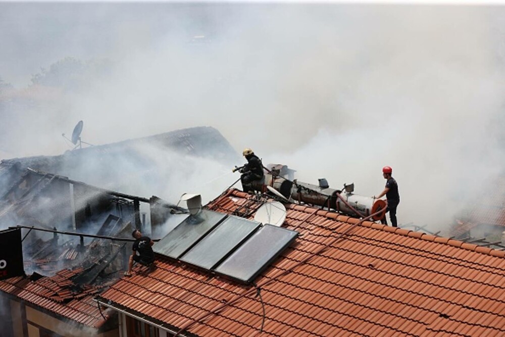 Peste 50.000 de persoane au fost evacuate în urma incendiilor de pădure din Turcia. GALERIE FOTO & VIDEO - Imaginea 4