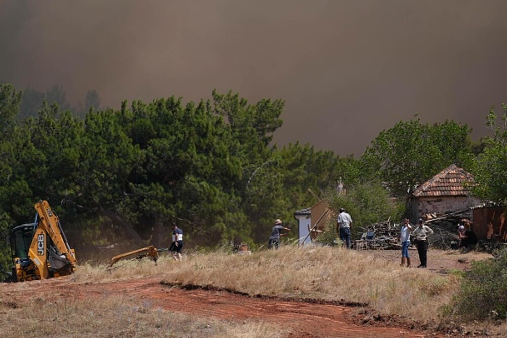 Peste 50.000 de persoane au fost evacuate în urma incendiilor de pădure din Turcia. GALERIE FOTO & VIDEO - Imaginea 5