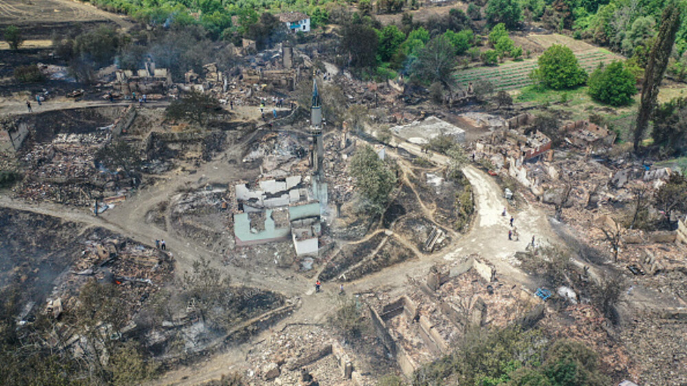 Peste 50.000 de persoane au fost evacuate în urma incendiilor de pădure din Turcia. GALERIE FOTO & VIDEO - Imaginea 7