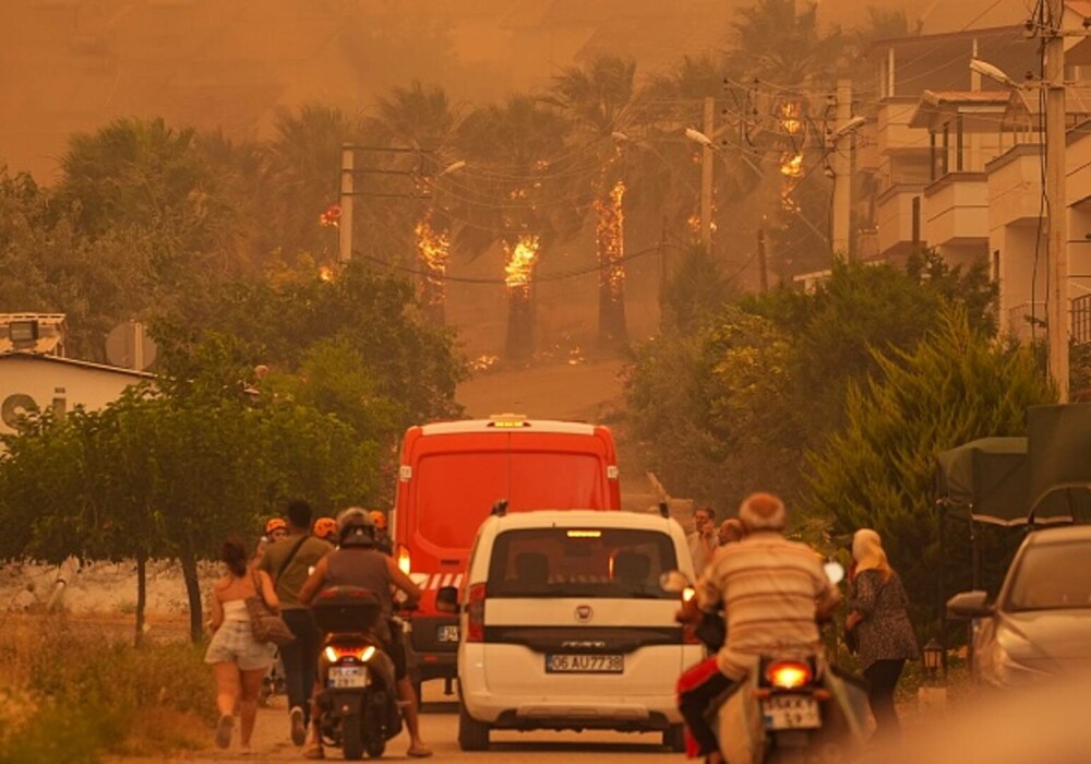 Peste 50.000 de persoane au fost evacuate în urma incendiilor de pădure din Turcia. GALERIE FOTO & VIDEO - Imaginea 10