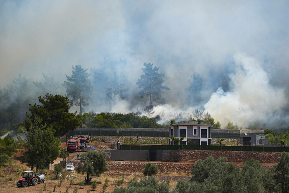 Peste 50.000 de persoane au fost evacuate în urma incendiilor de pădure din Turcia. GALERIE FOTO & VIDEO - Imaginea 23