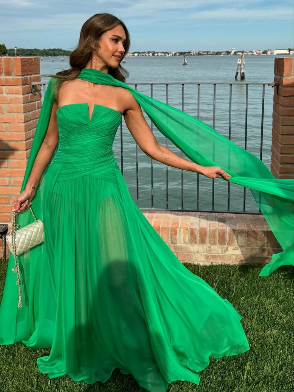 Jessica Alba și fiica ei cea mare au atras toate privirile la Wimbledon. Honor este copia fidelă a mamei sale. GALERIE FOTO - Imaginea 8