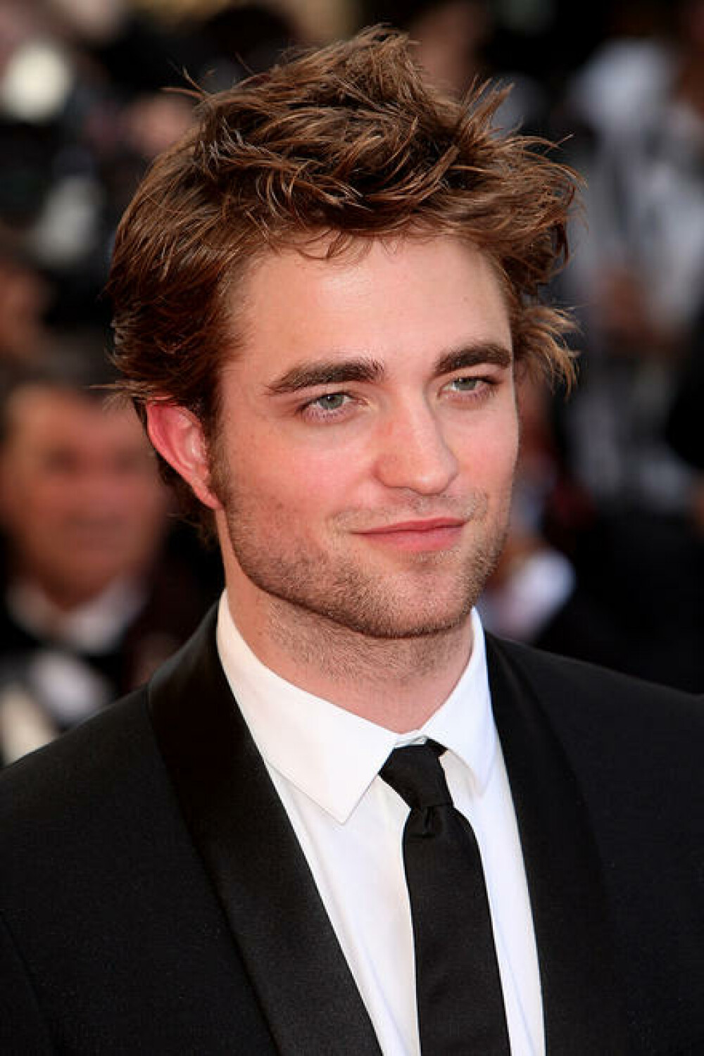 Robert Pattinson,cel mai sexy barbat din lume pentru a doua oara consecutiv - Imaginea 1
