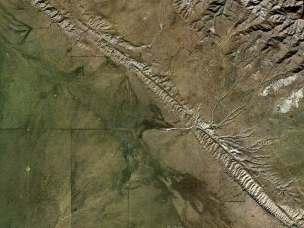 Top 10 cele mai neobisnuite locuri de pe Terra vazute din satelit. FOTO - Imaginea 8