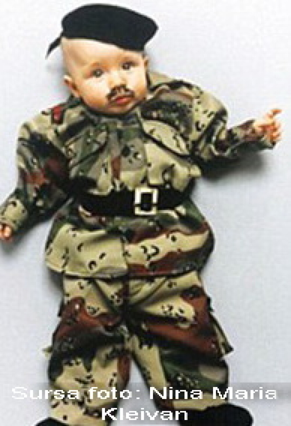 Si-a imbracat copilul in Hitler, Stalin si Saddam … in numele artei! - Imaginea 3
