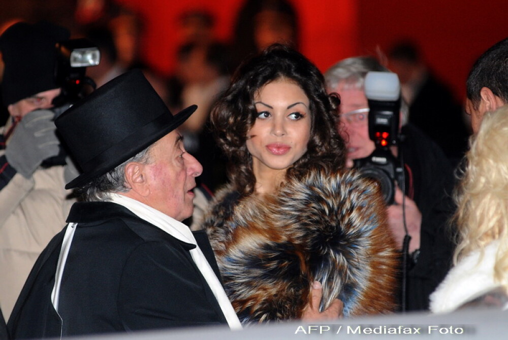 Amanta lui Berlusconi a dansat din buric la Balul Operei din Viena. FOTO - Imaginea 3